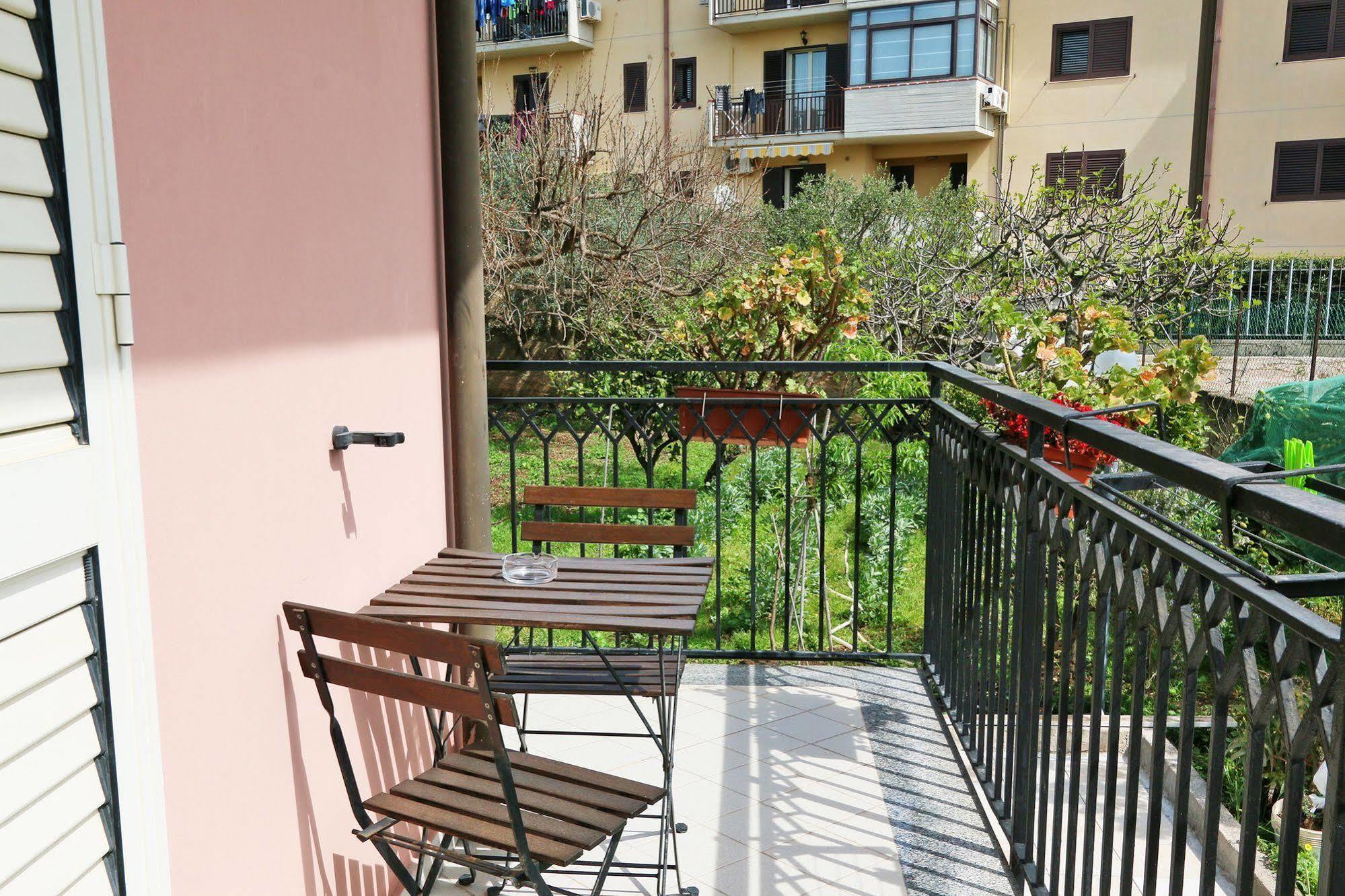 Bed and Breakfast Kosmos Syracuse Exterior foto